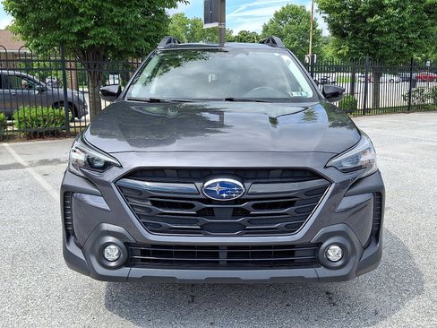 Used 2023 Subaru Outback Onyx Edition AWD/4WD image 2