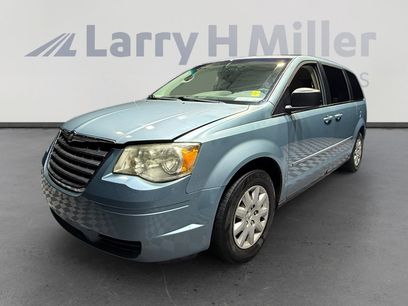 Used 2009 Chrysler Town & Country LX w/ Entertainment Group #1
