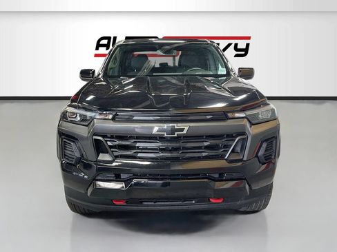Used 2024 Chevrolet Colorado Z71 w/ Z71 Convenience Package 2 AWD/4WD image 2