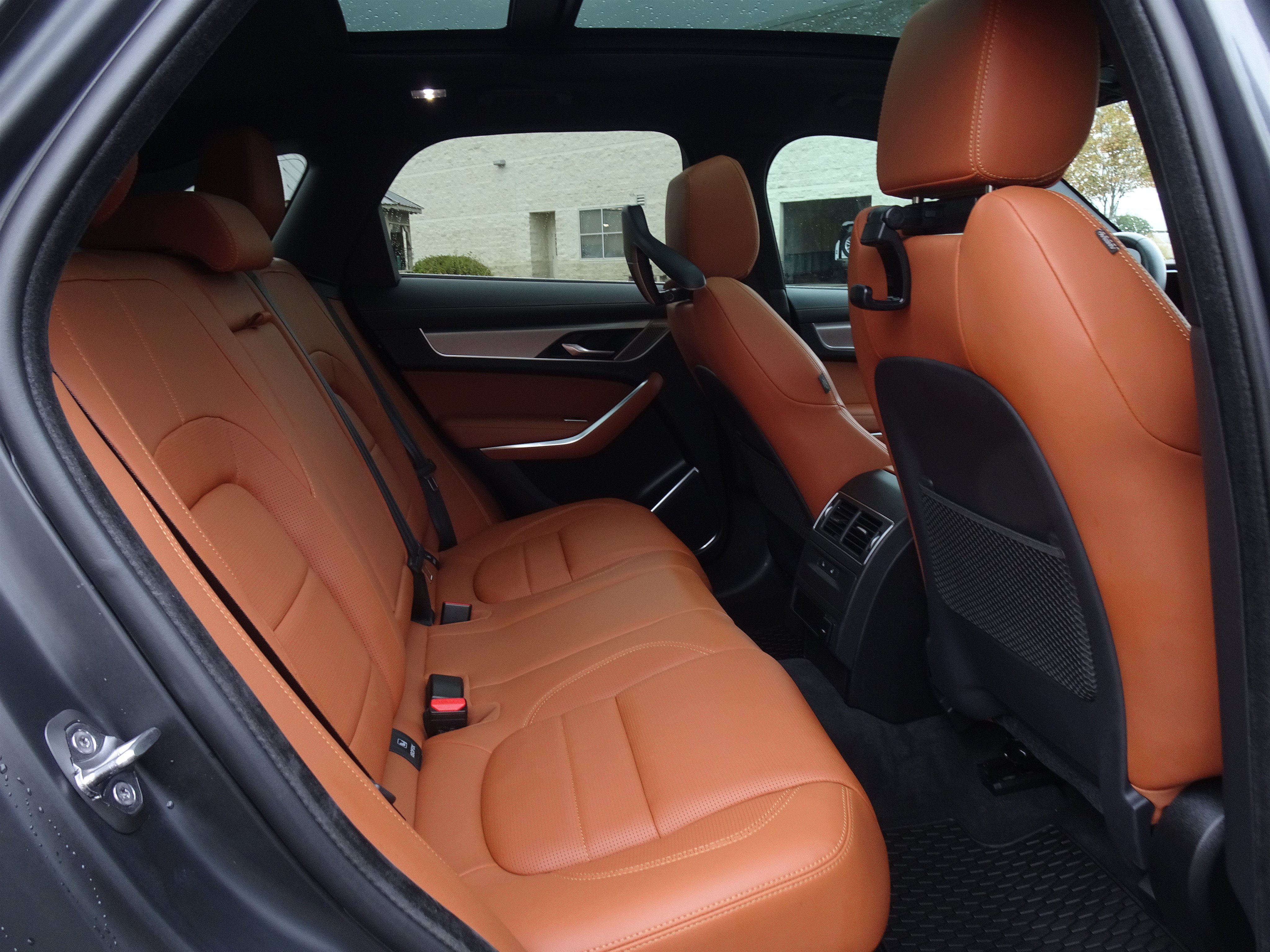 Certified 2023 Jaguar F-PACE R-Dynamic S AWD/4WD image 21