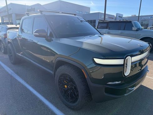 Used 2022 Rivian R1T Adventure image 3
