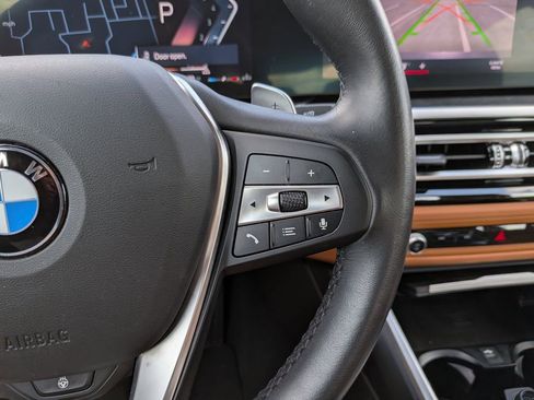 Used 2024 BMW 330i Sedan w/ Premium Package image 17