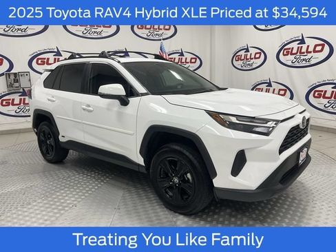 Used 2025 Toyota RAV4 XLE w/ Convenience Package AWD/4WD image 1