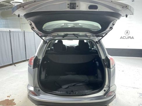 Used 2017 Toyota RAV4 LE w/ All Weather Liner Package AWD/4WD image 19