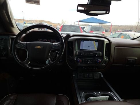 Used 2019 Chevrolet Silverado 2500 High Country w/ Duramax Plus Package image 8