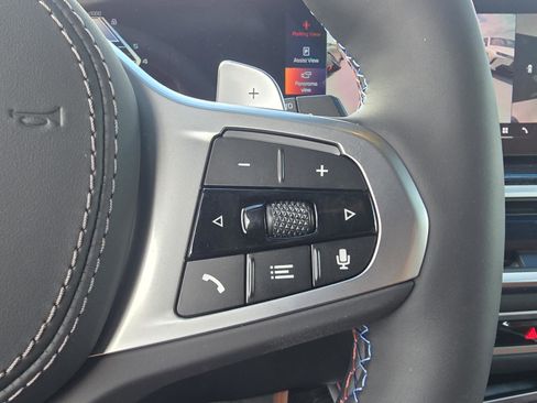 New 2026 BMW X7 M60i image 22