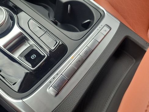New 2026 Kia Carnival EX FWD image 36