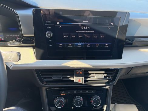 Certified 2025 Volkswagen Taos S image 18