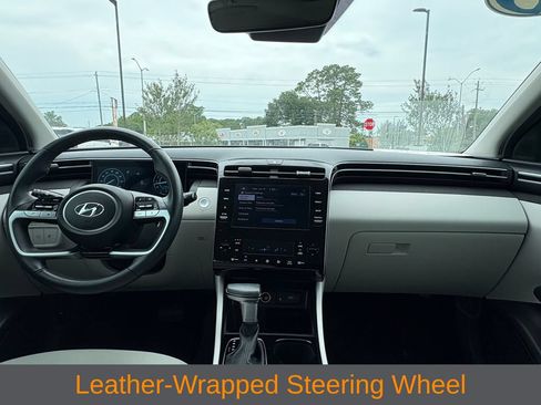 Used 2023 Hyundai Tucson SEL w/ Convenience Package FWD image 11