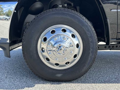 New 2026 RAM 3500 Tradesman w/ Chrome Appearance Group image 11