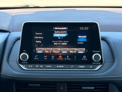 Certified 2023 Nissan Rogue SV image 27