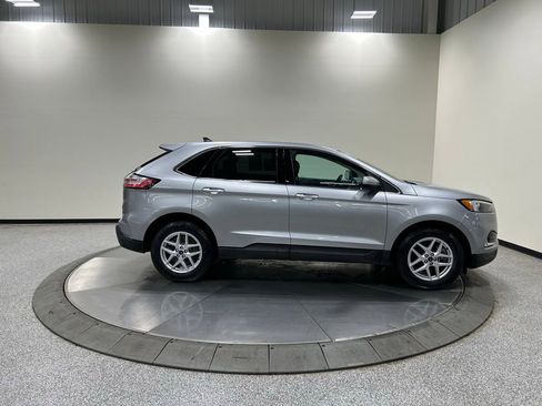 Certified 2022 Ford Edge SEL w/ Convenience Package AWD/4WD image 6