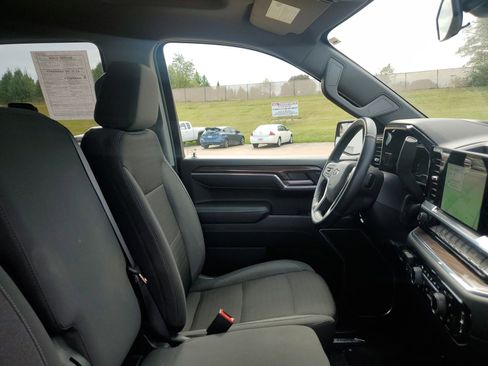 Used 2024 Chevrolet Silverado 1500 RST w/ Protection Package image 34