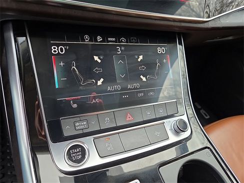 Certified 2022 Audi Q8 Premium image 17