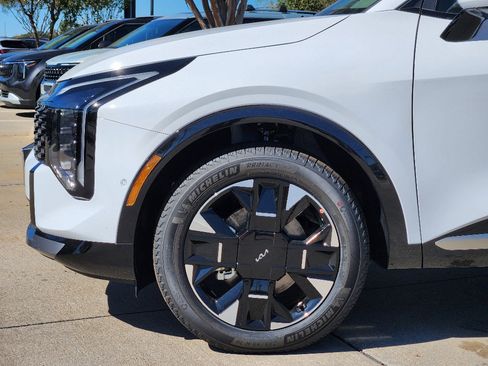 New 2026 Kia Sportage SX image 5