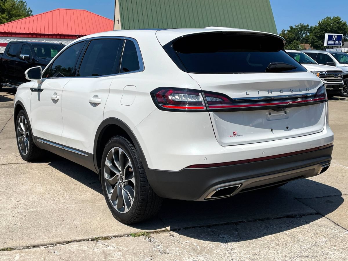 Used 2021 Lincoln Nautilus Reserve AWD/4WD image 5
