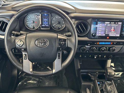 Used 2019 Toyota Tacoma TRD Pro AWD/4WD image 15