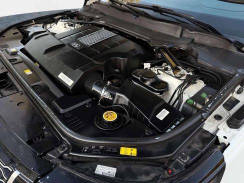 Used 2018 Land Rover Range Rover Long Wheelbase Supercharged image 20