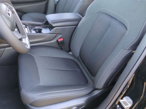 New 2025 Jeep Grand Cherokee L Laredo RWD image 17