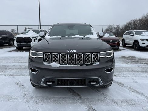 Used 2020 Jeep Grand Cherokee Overland image 2