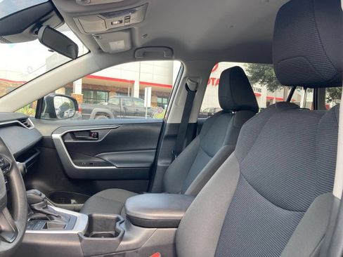 Used 2025 Toyota RAV4 LE FWD image 10