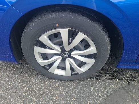 Used 2024 Honda Civic LX image 10