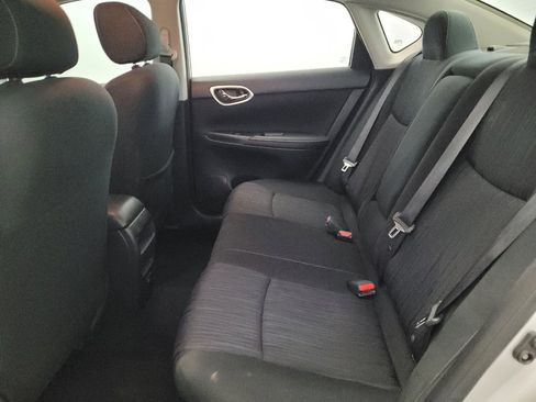 Used 2019 Nissan Sentra SV FWD image 18