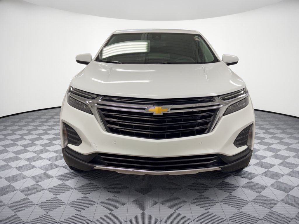 Used 2024 Chevrolet Equinox LT w/ LPO, Floor Liner Package FWD image 6