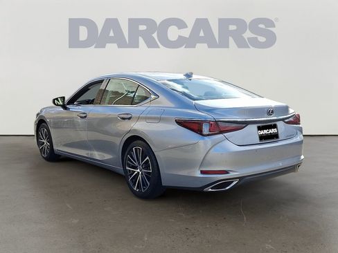 Used 2024 Lexus ES 350 w/ Premium Package image 4