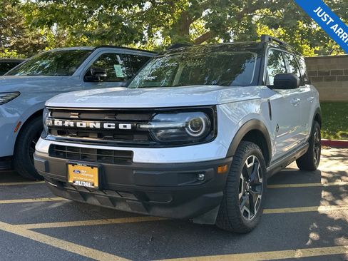 Certified 2022 Ford Bronco Sport Outer Banks w/ Tech Package AWD/4WD image 1