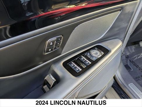Used 2024 Lincoln Nautilus Reserve w/ Jet Appearance Package (87T) AWD/4WD image 11