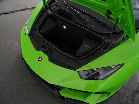 Used 2022 Lamborghini Huracan EVO image 26