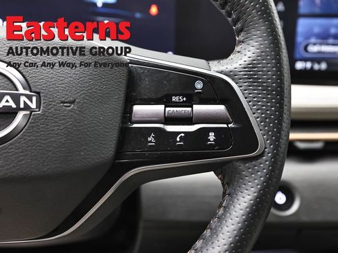 Used 2023 Nissan Ariya AWD image 16