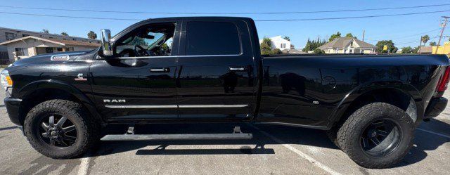 Used 2020 RAM 3500 Limited w/ Max Tow Package AWD/4WD image 8