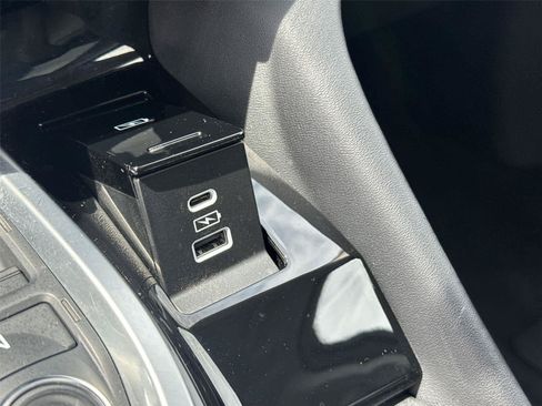 Used 2024 Acura MDX SH-AWD w/ Technology Package image 25