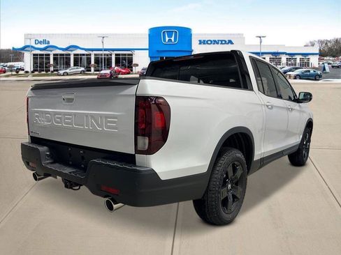 New 2026 Honda Ridgeline Black Edition image 3