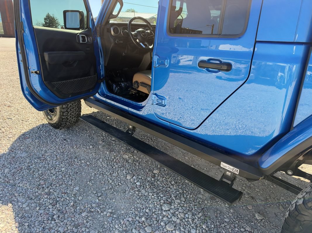 Used 2020 Jeep Gladiator Rubicon AWD/4WD image 16