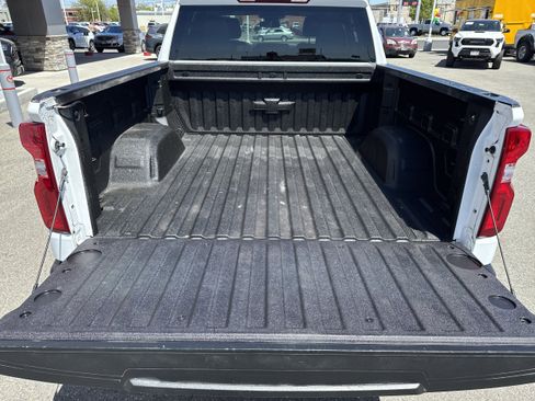 Used 2023 Chevrolet Silverado 1500 LTZ AWD/4WD image 13