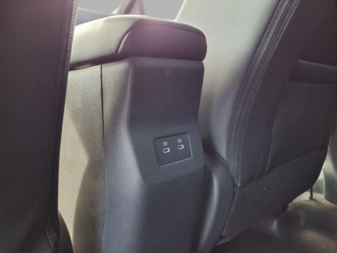 Used 2025 Nissan Kicks SR image 20