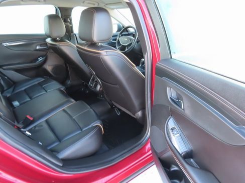 Used 2019 Chevrolet Impala Premier w/ Premier Confidence Package image 27