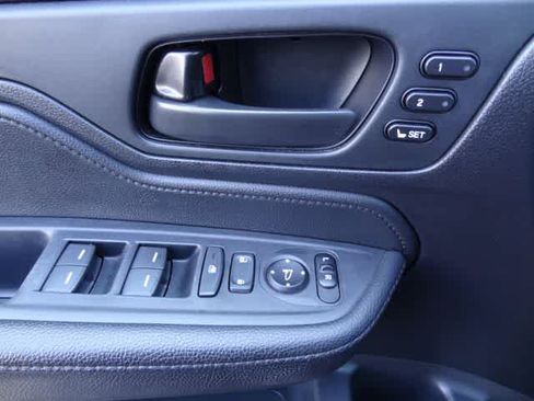 Used 2024 Honda Odyssey EX-L image 18