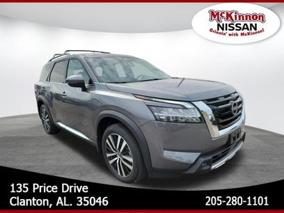 Used 2024 Nissan Pathfinder Platinum w/ Cargo Package