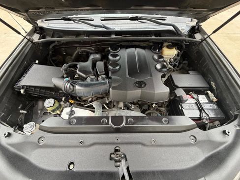 Used 2012 Toyota 4Runner Limited image 25