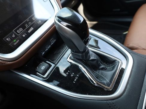Certified 2023 Subaru Outback Touring AWD/4WD image 15