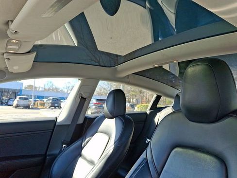 Used 2019 Tesla Model 3 Long Range image 18