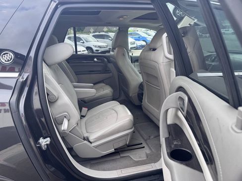 Used 2017 Buick Enclave Premium w/ Experience Buick Package AWD/4WD image 15