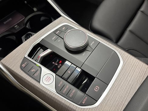 New 2026 BMW 330i Sedan w/ Premium Package image 18