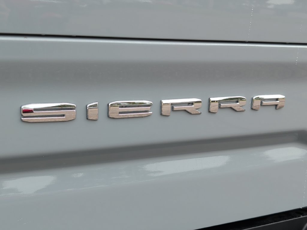 Used 2025 GMC Sierra 1500 AT4 w/ AT4 Preferred Package AWD/4WD image 41