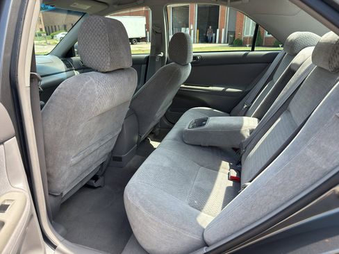 Used 2003 Toyota Camry LE image 12