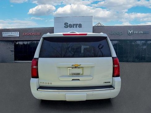 Used 2018 Chevrolet Tahoe Premier AWD/4WD image 5